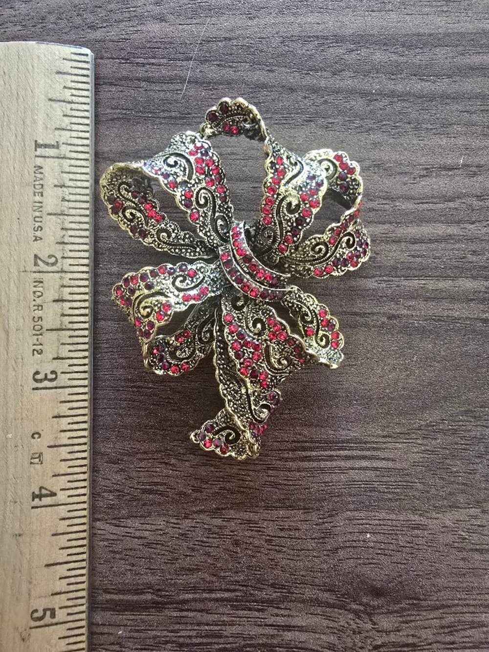 Christmas Bow Brooch Gold with Red Stones STUNNING